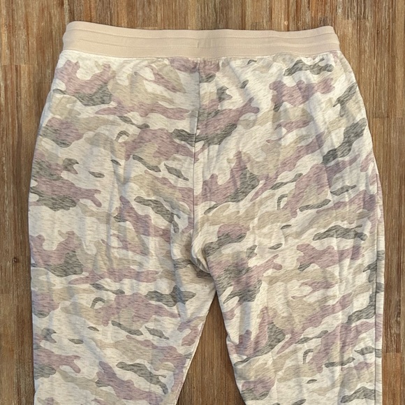 OLD NAVY JOGGERS - Picture 2 of 6